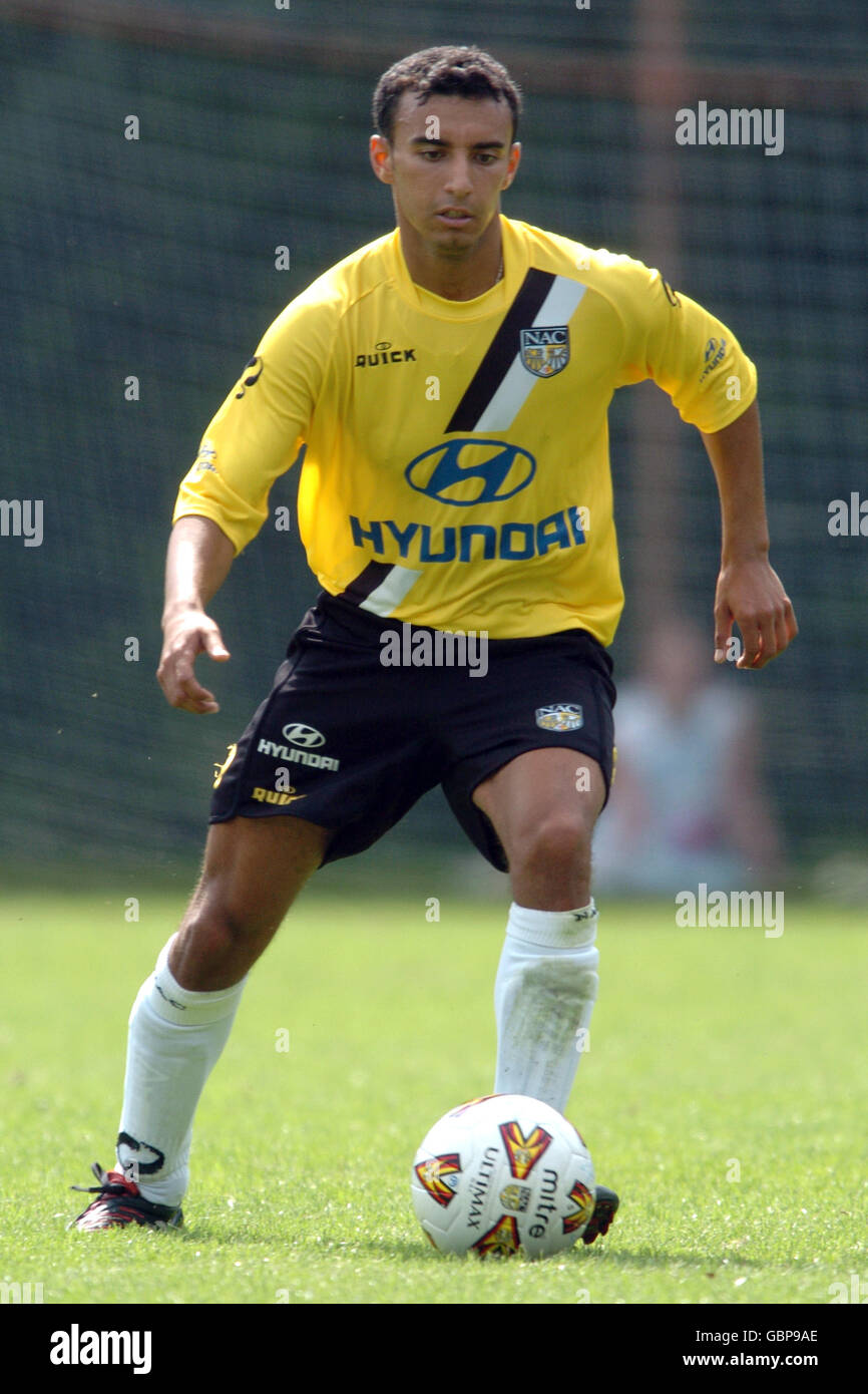 Calcio - amichevole - NAC Breda v Maccabi Haifa. Adnan Barakat, NAC Breda  Foto stock - Alamy