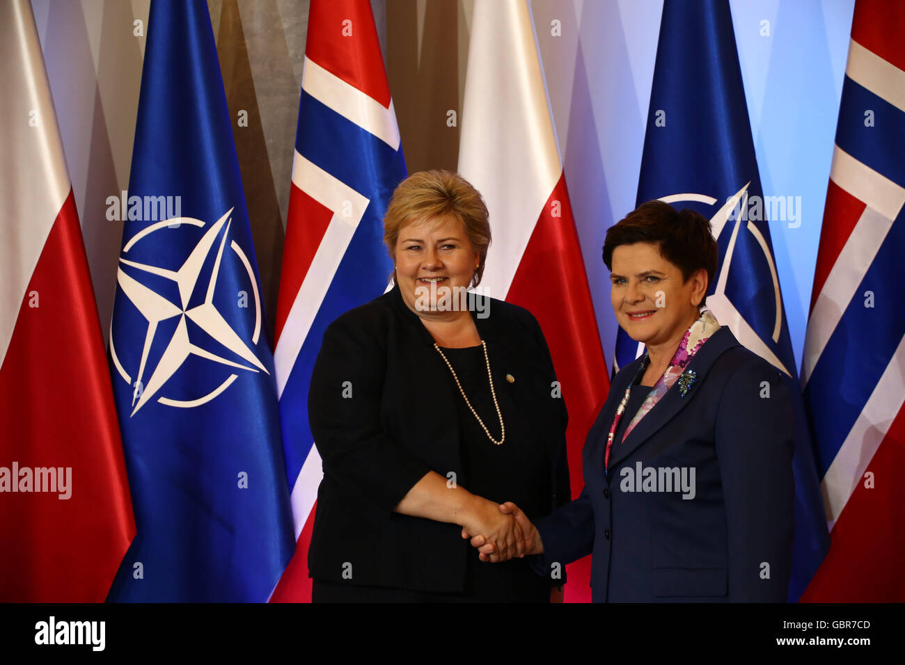 Varsavia, Polonia. 8 Luglio, 2016. Il Primer Beata Szydlo ricevuto PM Erny Solberg per la visita ufficiale a Varsavia durante il vertice della NATO. Credito: Jake Ratz/Alamy Live News Foto Stock
