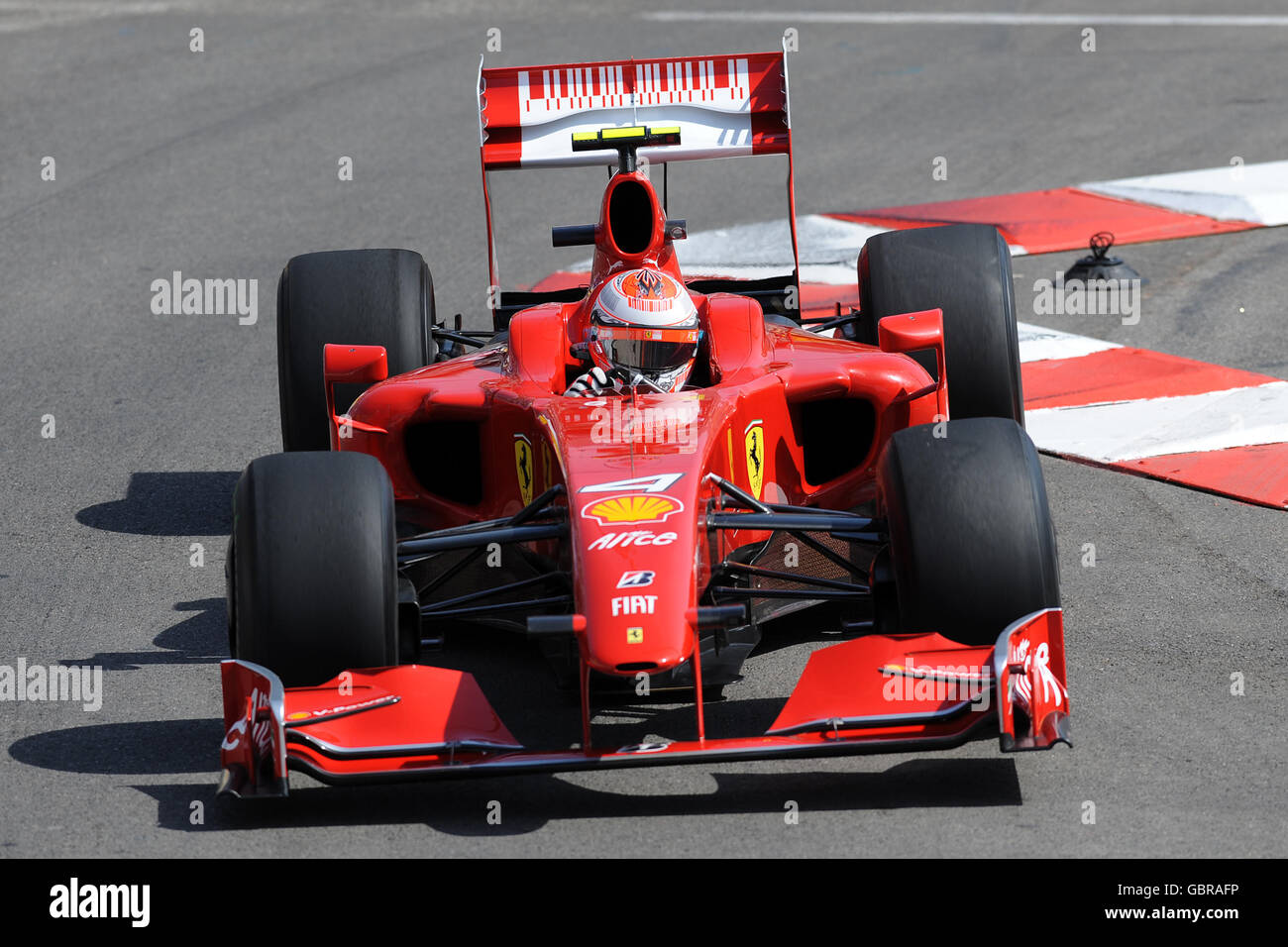Il ferrarista Kimi Raikkonen durante le prove libere sul circuito di Monaco  Foto stock - Alamy
