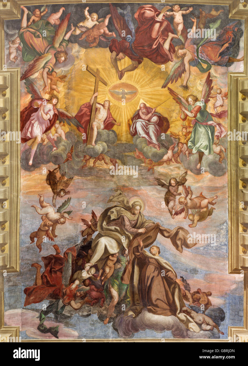 BRESCIA, Italia - 23 Maggio 2016: l'affresco dell'Assunzione della Vergine Maria sulla volta n Chiesa di Santa Maria del Carmine Foto Stock