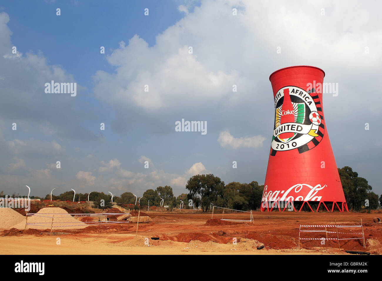 Una visione generale dello stadio della città di calcio a Johannesburg, Sud Africa mentre il lavoro continua Foto Stock