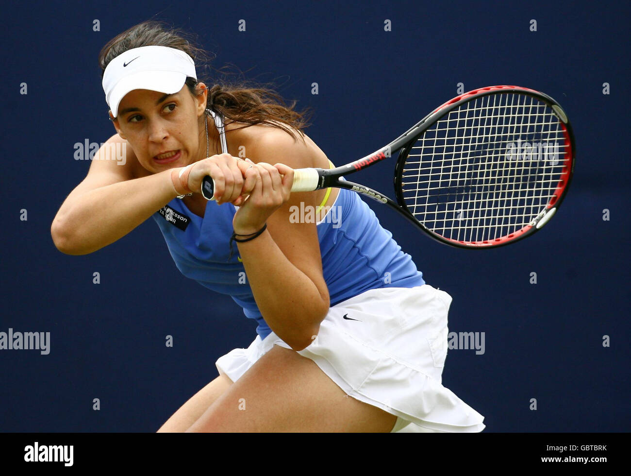 Tennis - AEGON International - giorno quattro - Devonshire Park. Marion Bartoli in Francia contro Anna Chakvetadze durante l'AEGON International al Devonshire Park di Eastbourne. Foto Stock