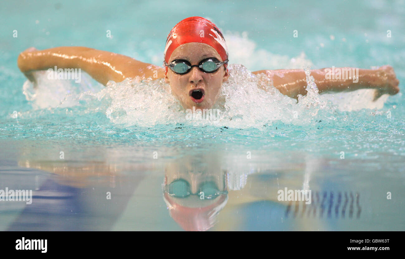 Katie Johnson in the Womens 200 IM B Final durante lo Scottish gas National Open Swimming Championships 2009 al Tollcross Park Leisure Centre, Glasgow, Scozia. Foto Stock