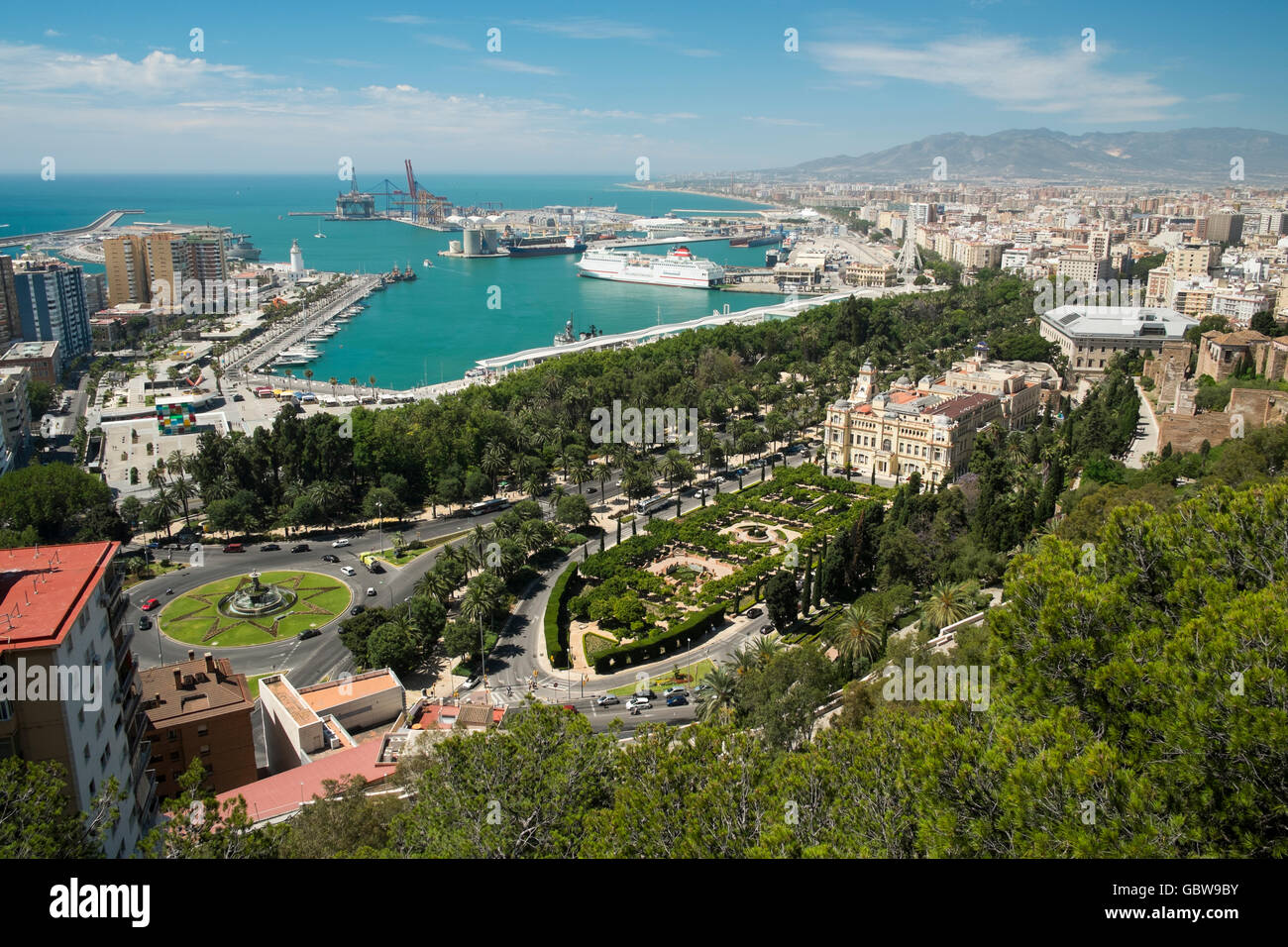 Malaga. Vista dal Castillo de Gibralfaro. Andalusia, Spagna Foto Stock
