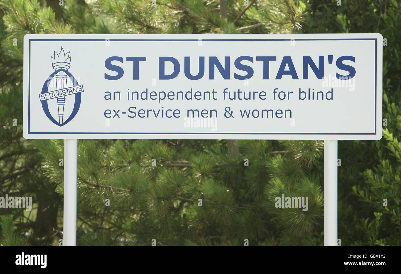 Vista generale del centro di St Dunstan, a Ovingdean, Sussex orientale, dopo la morte del più vecchio Henry Allingham. Foto Stock