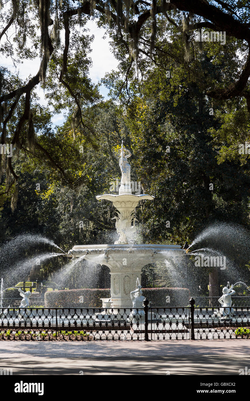 Fontana di Forsyth park, savana, GA, Stati Uniti d'America Foto Stock