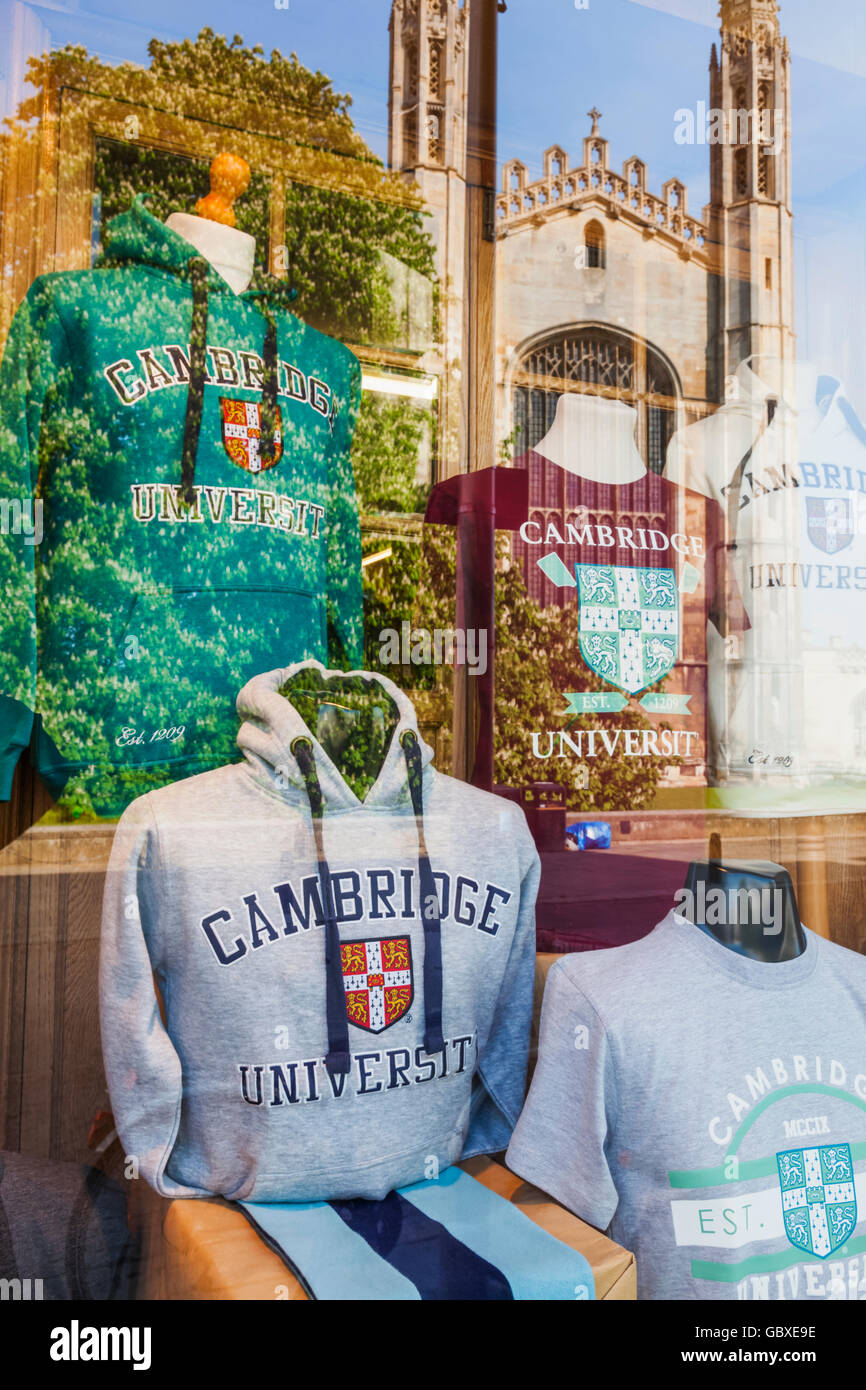 Inghilterra, Cambridgeshire, Cambridge, esposizione in vetrina università di abbigliamento Foto Stock