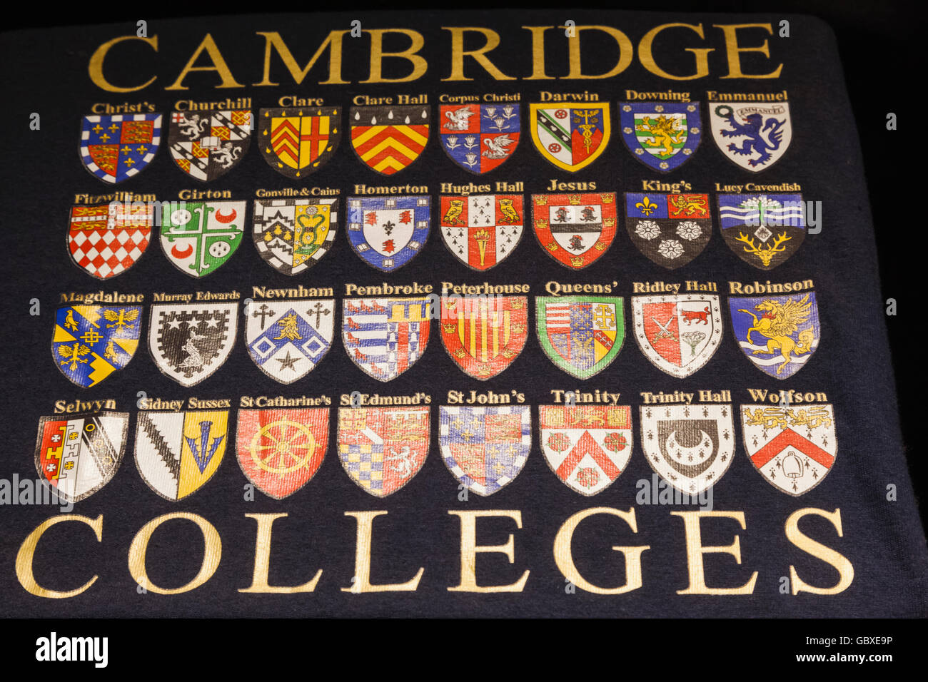 Inghilterra, Cambridgeshire, Cambridge, esposizione in vetrina università di abbigliamento Foto Stock