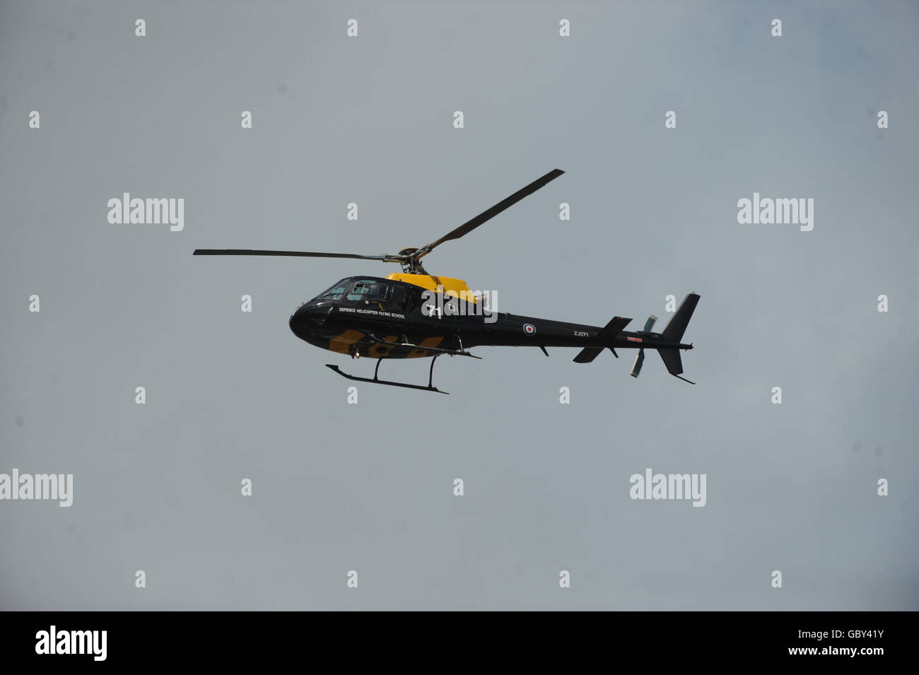 Eurocopter Squirrel di 705 Naval Air Squadron, Defense Helicopter Flying School, RAF Shawbury al Royal International Air Tattoo presso RAF Fairford, Gloucestershire. Foto Stock