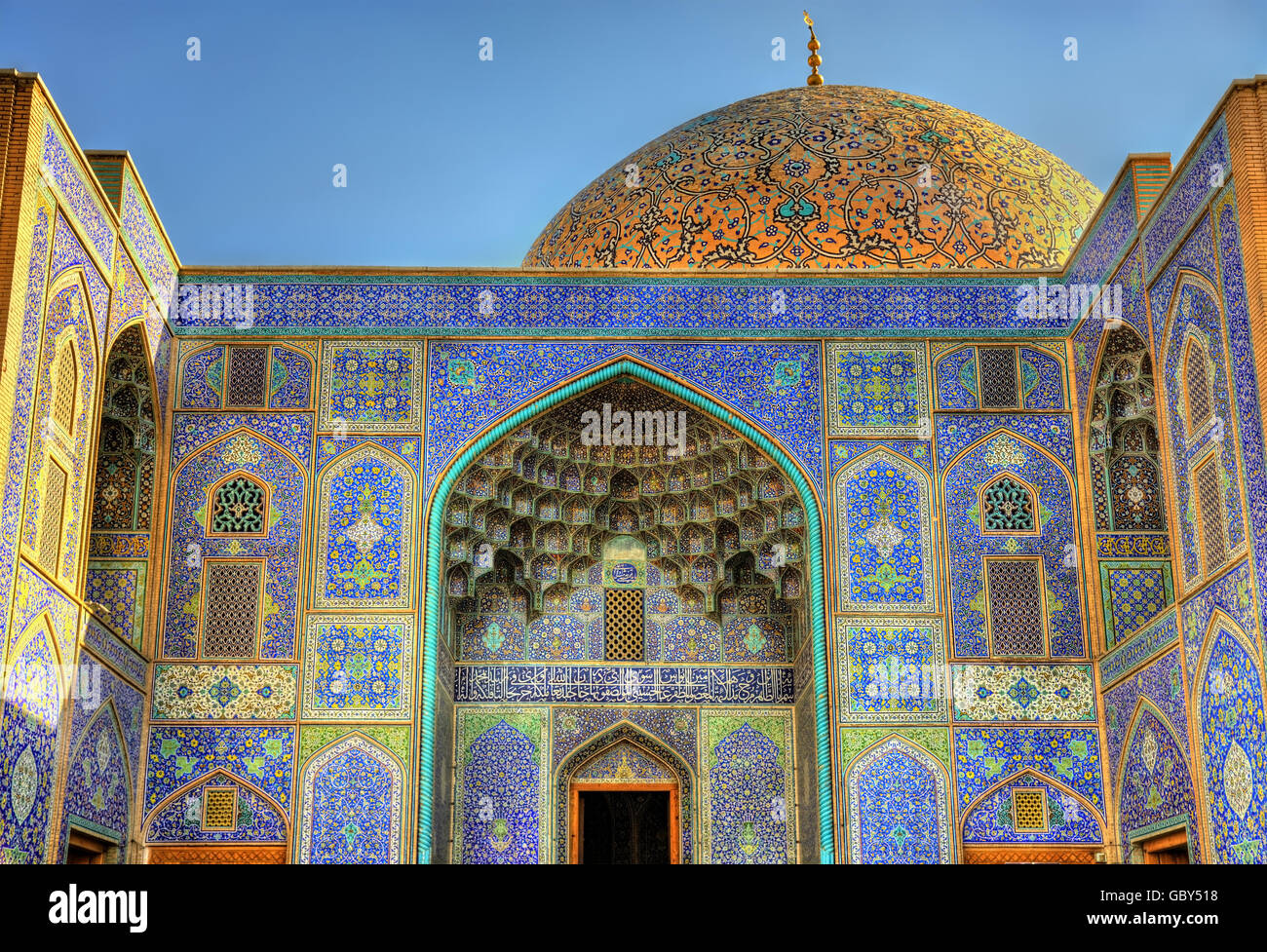 Lo Sceicco Lotfollah Mosque sul Naqsh-e JAHAN Piazza di Isfahan, Iran Foto Stock