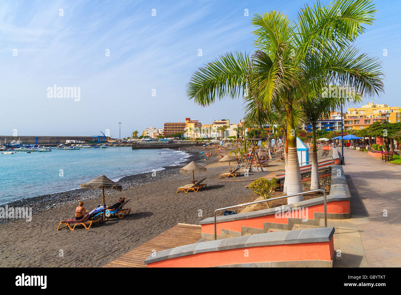 Ingresso alla spiaggia tropicale nella città di San Juan, sulla costa di Tenerife, Isole Canarie, Spagna Foto Stock