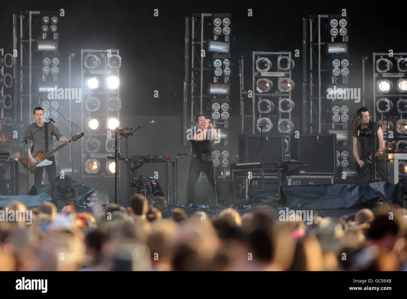Festival del Sonisphere - Knebworth. Nine Inch Nails si esibiscono dal vivo sul palco il secondo giorno del Sonisphere Festival a Knebworth. Foto Stock