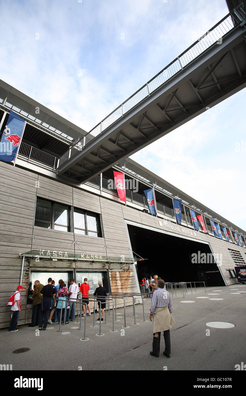 Vista esterna della Red Bull Arena, sede della Red Bull Salzburg. Foto Stock