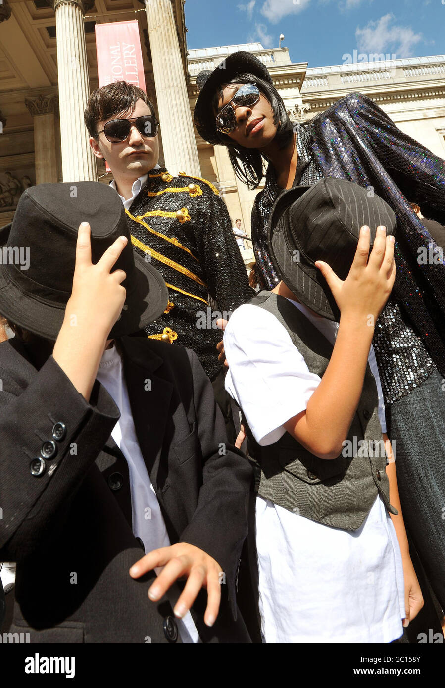 Thriller dance in Trafalgar Square Foto Stock