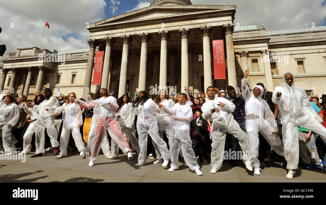 Thriller dance in Trafalgar Square Foto Stock