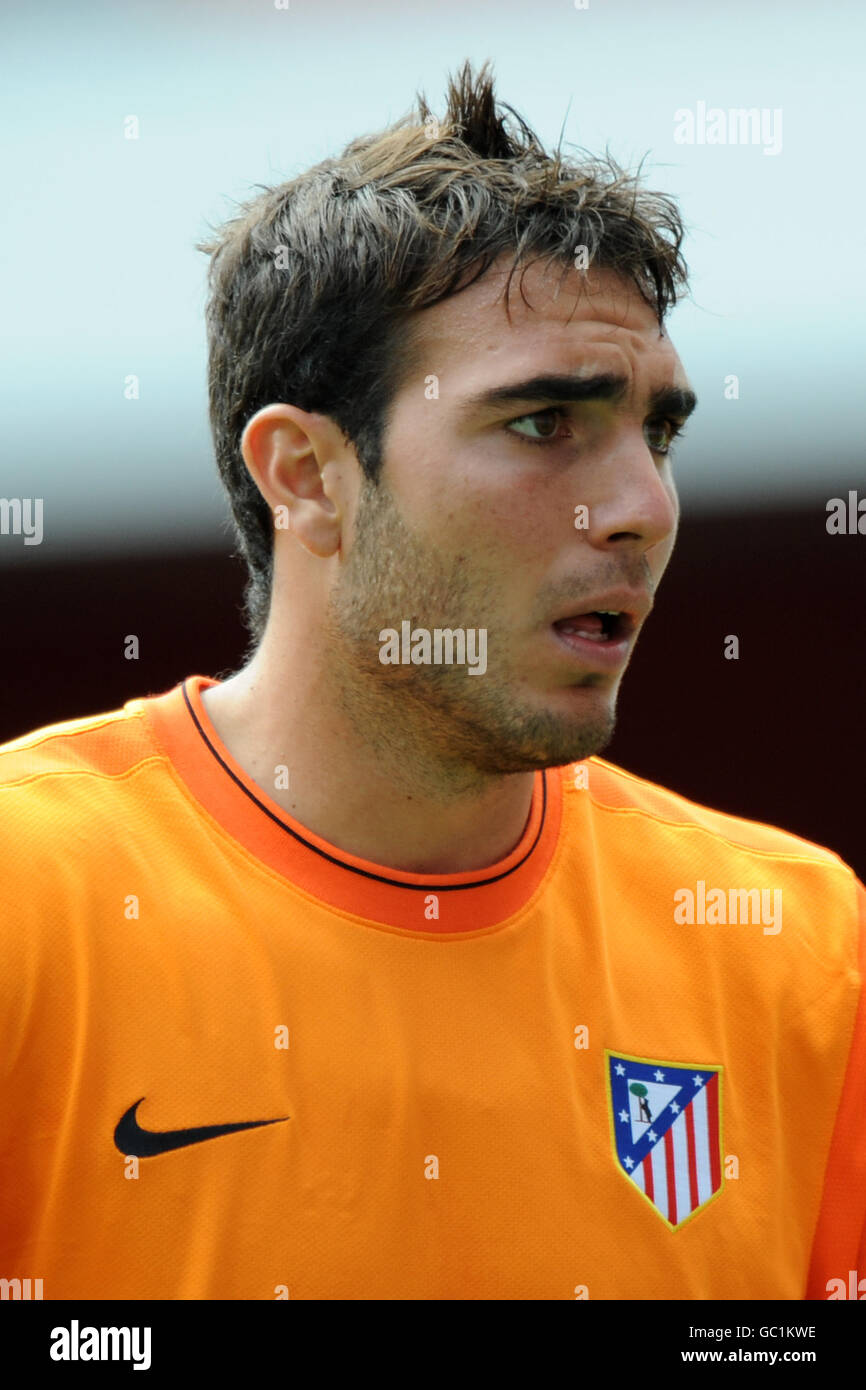 Calcio - Emirates Cup 2009 - Atletico Madrid v Paris Saint-Germain - Emirates Stadium. Il portiere dell'Atletico Madrid Roberto Jimenez Foto Stock