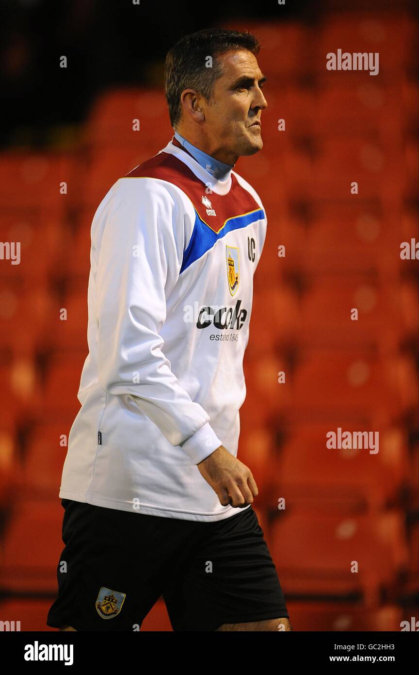 Calcio - Carling Cup - Terzo Round - Barnsley v Burnley - Oakwell Foto Stock