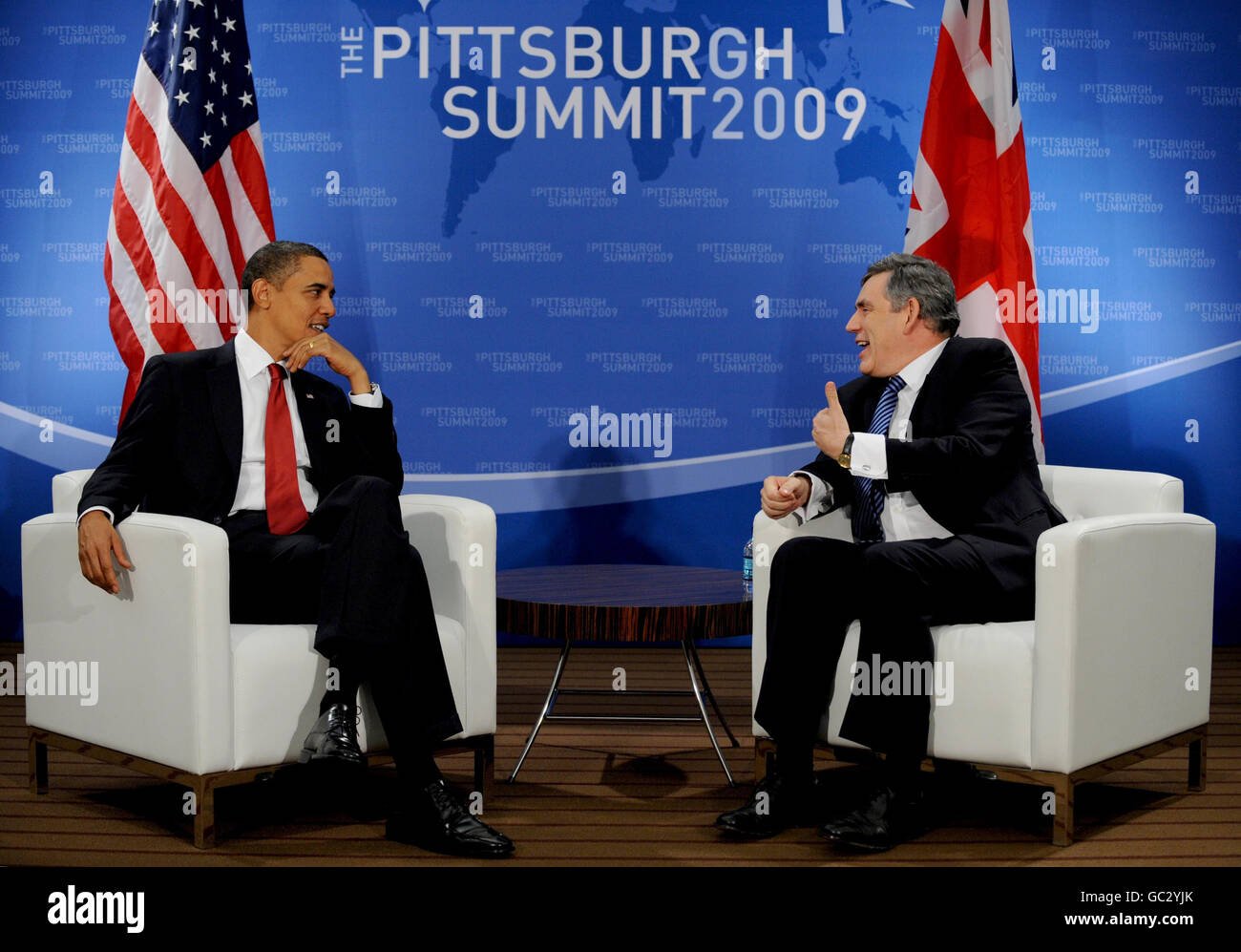 Il primo ministro britannico Gordon Brown e il presidente degli Stati Uniti Barack Obama hanno tenuto un incontro al vertice del G20 a Pittsburgh, sulle nuove informazioni sulla capacità nucleare iraniana. Foto Stock