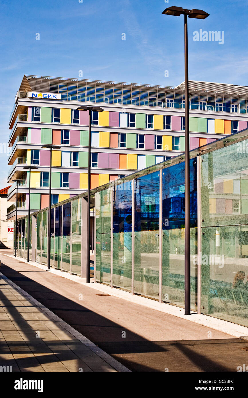 Edificio della Bassa Austria assicurazione sanitaria in San Poelden, Austria Inferiore, Austria, Europa Foto Stock