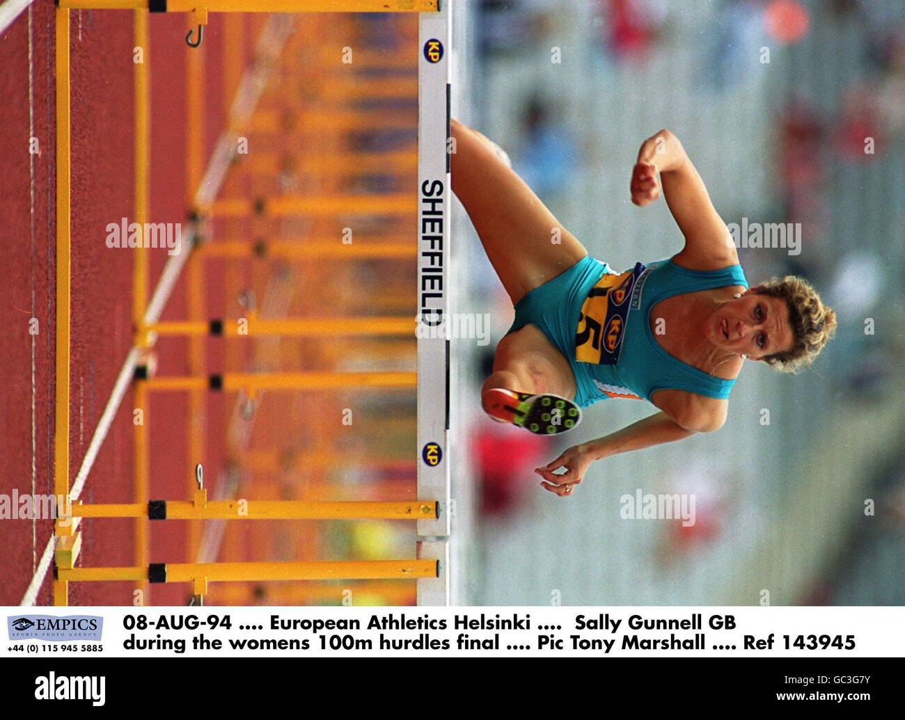 08-AGO-94, Atletica europea Helsinki, Sally Gunnell GB durante la finale femminile di 100m ostacoli Foto Stock