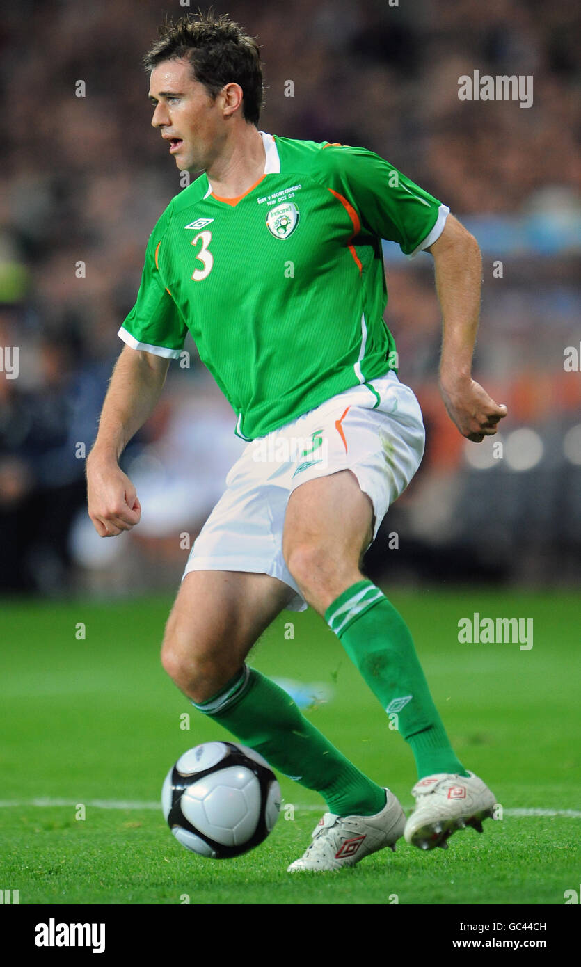 Kevin Kilbane della Repubblica d'Irlanda fa la sua centesima apparizione per il suo paese Foto Stock