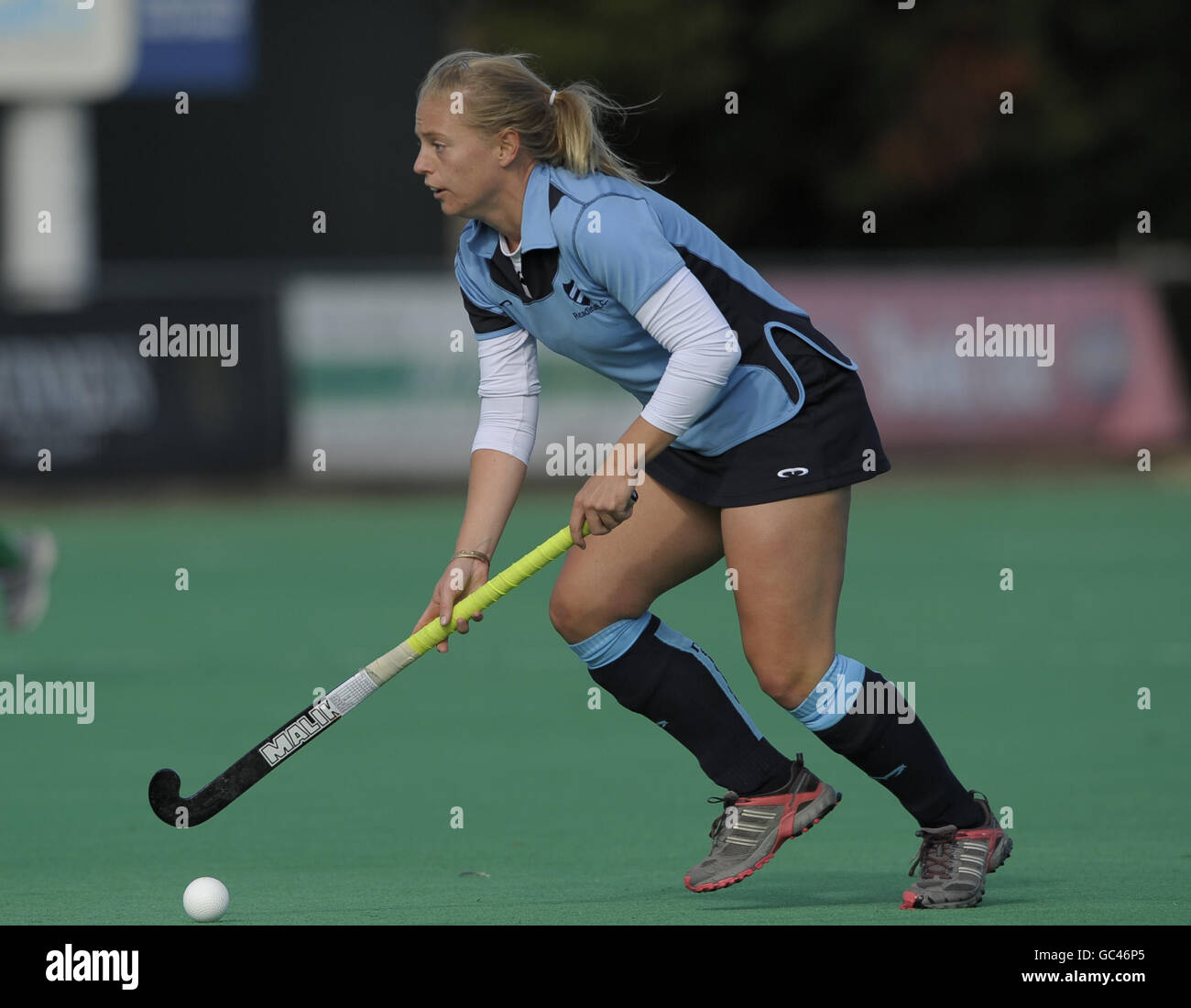 Reading's Claire Kerr durante la loro partita della EHL Premier League alla Polo Farm di Canterbury, Kent. Foto Stock