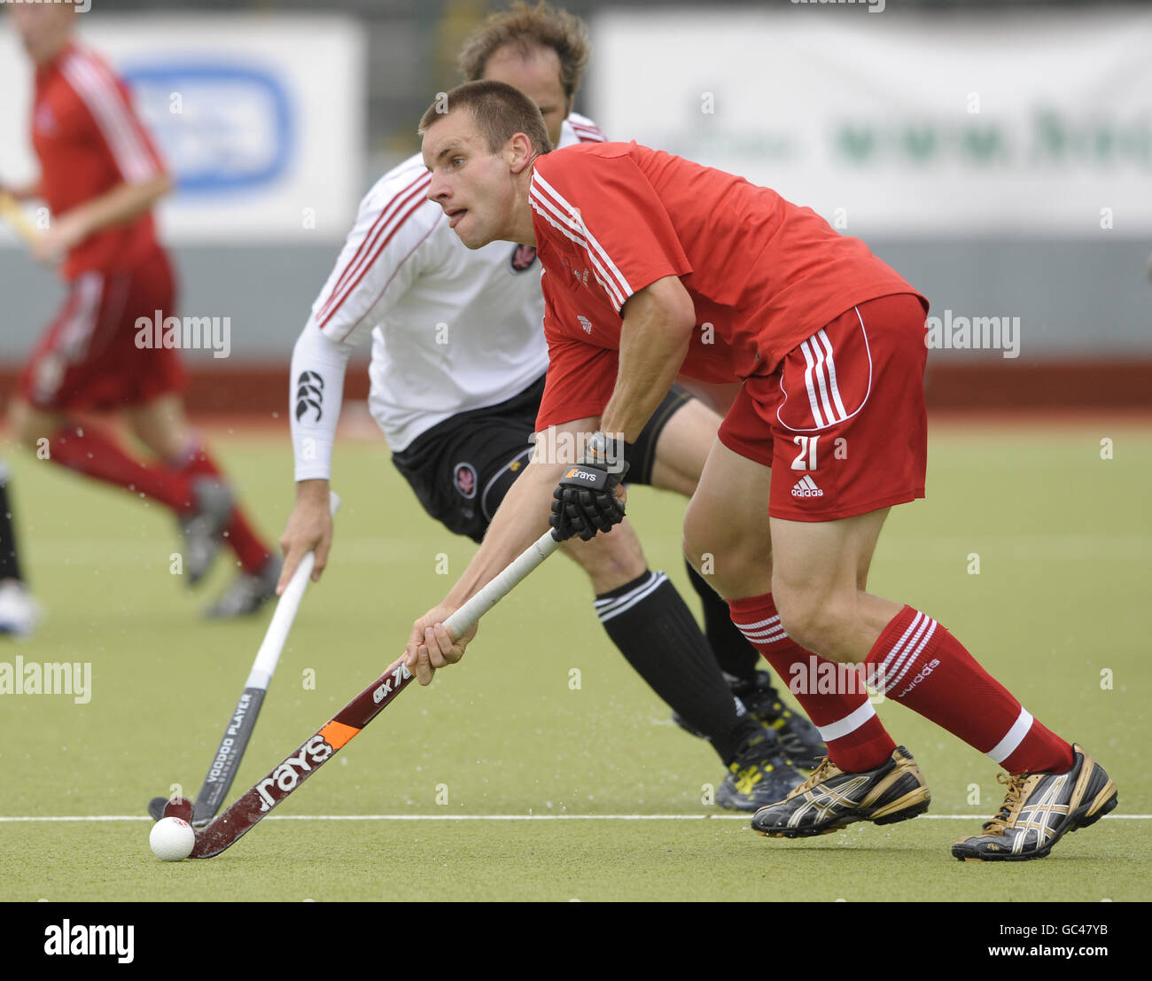 La Gran Bretagna Jon Bleby (fronte) sfida con il canadese Robert Short Foto Stock