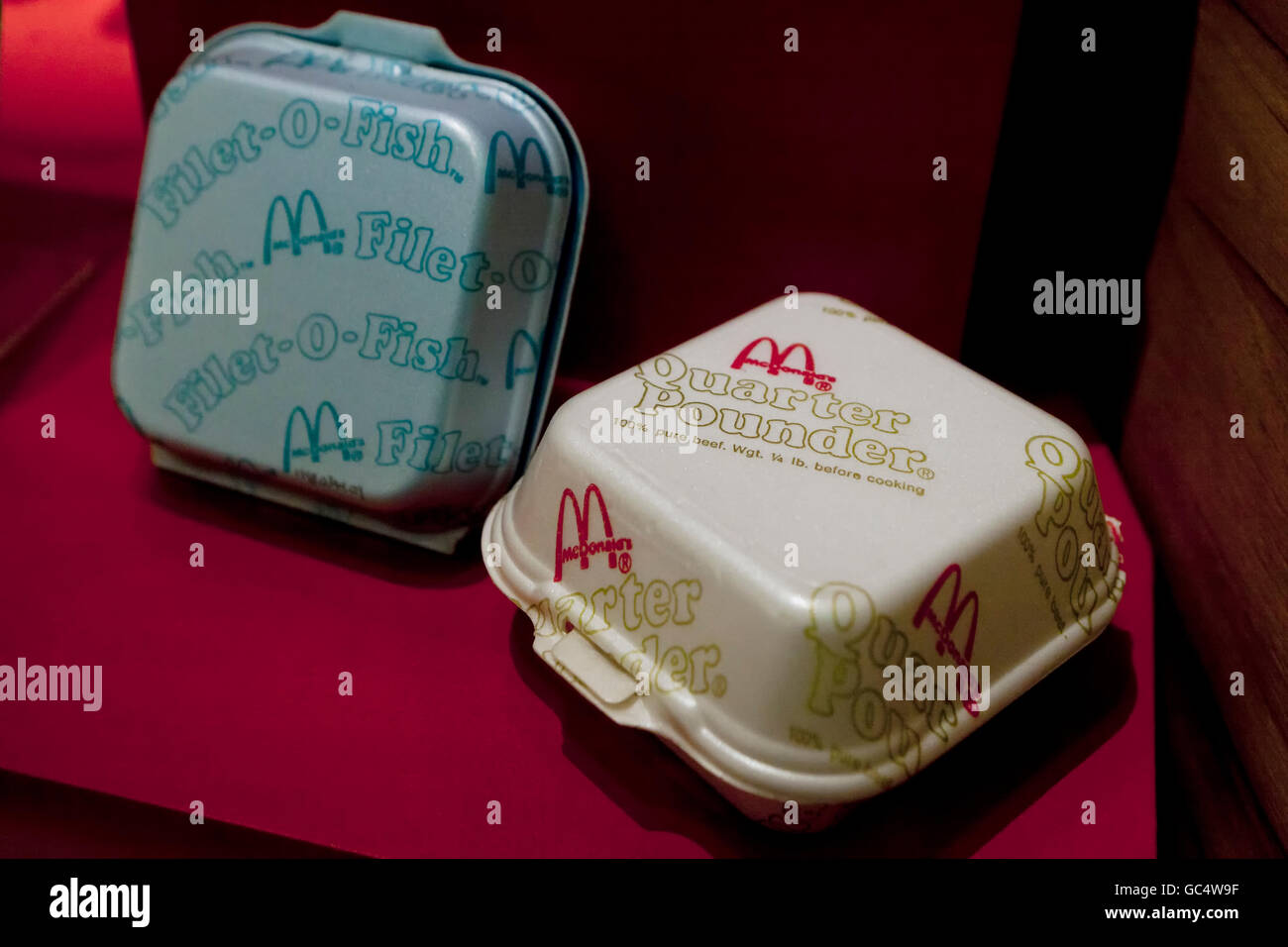 Vintage McDonald's la schiuma di polistirene clamshell contenitori sandwich - USA Foto Stock