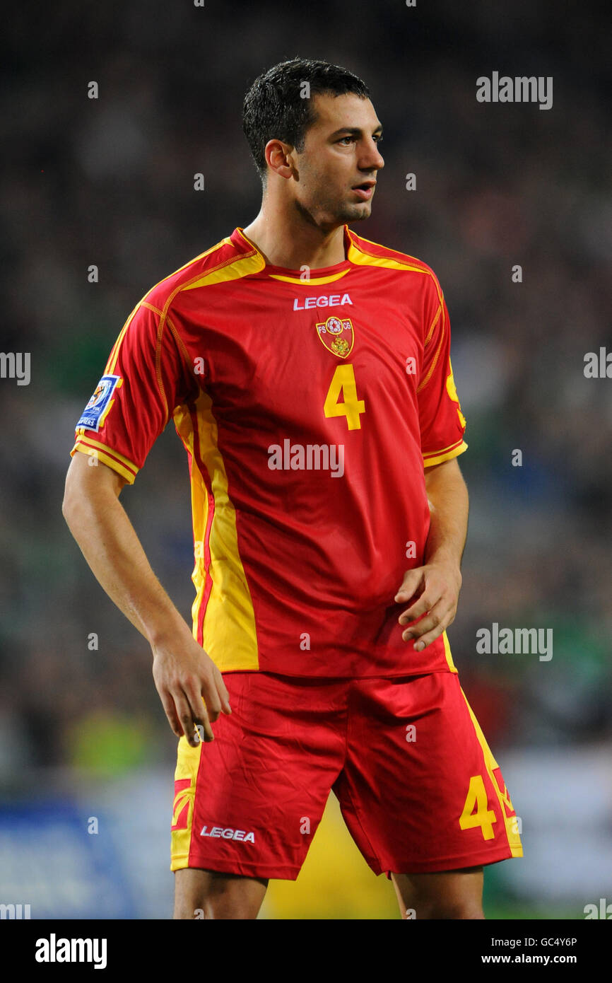 Calcio - Coppa del mondo FIFA 2010 - turno di qualificazione - Gruppo otto - Repubblica d'Irlanda v Montenegro - Croke Park. Milano Jovanovic, Montenegro Foto Stock