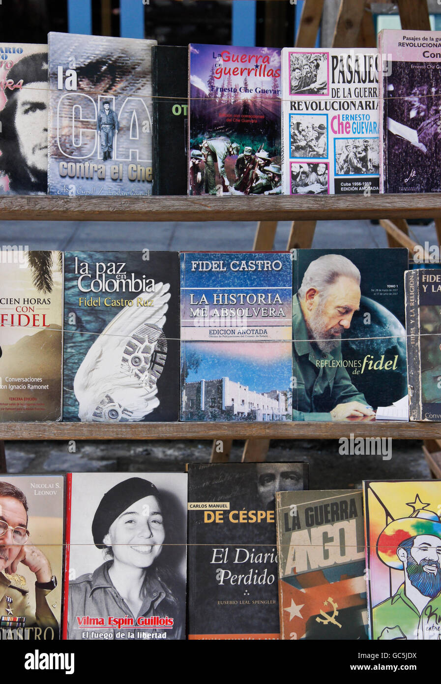 Libri in vendita su Plaza de Armas, la Habana Vieja (l'Avana Vecchia), Cuba Foto Stock