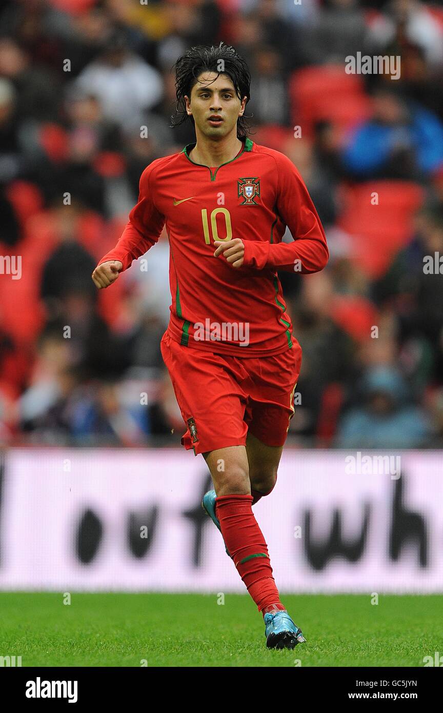 Calcio - Campionato UEFA Under 21 Qualifiche - Gruppo nove - Inghilterra / Portogallo - Wembley. Rui Pedro, Portogallo Foto Stock