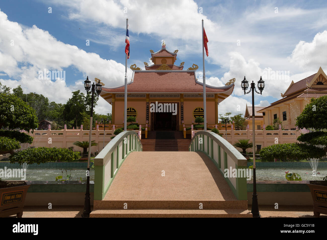Ingresso a Ho Chi Minh museo di dedizione nel nordest della Thailandia Foto Stock
