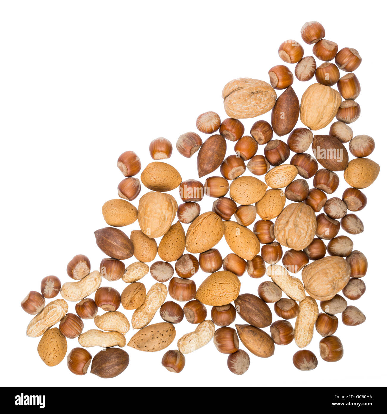 I dadi assortiti isolato su sfondo bianco con posto per il testo. Adverisement, flyer, modello di documento. Gli alimenti naturali, vegan sup Foto Stock