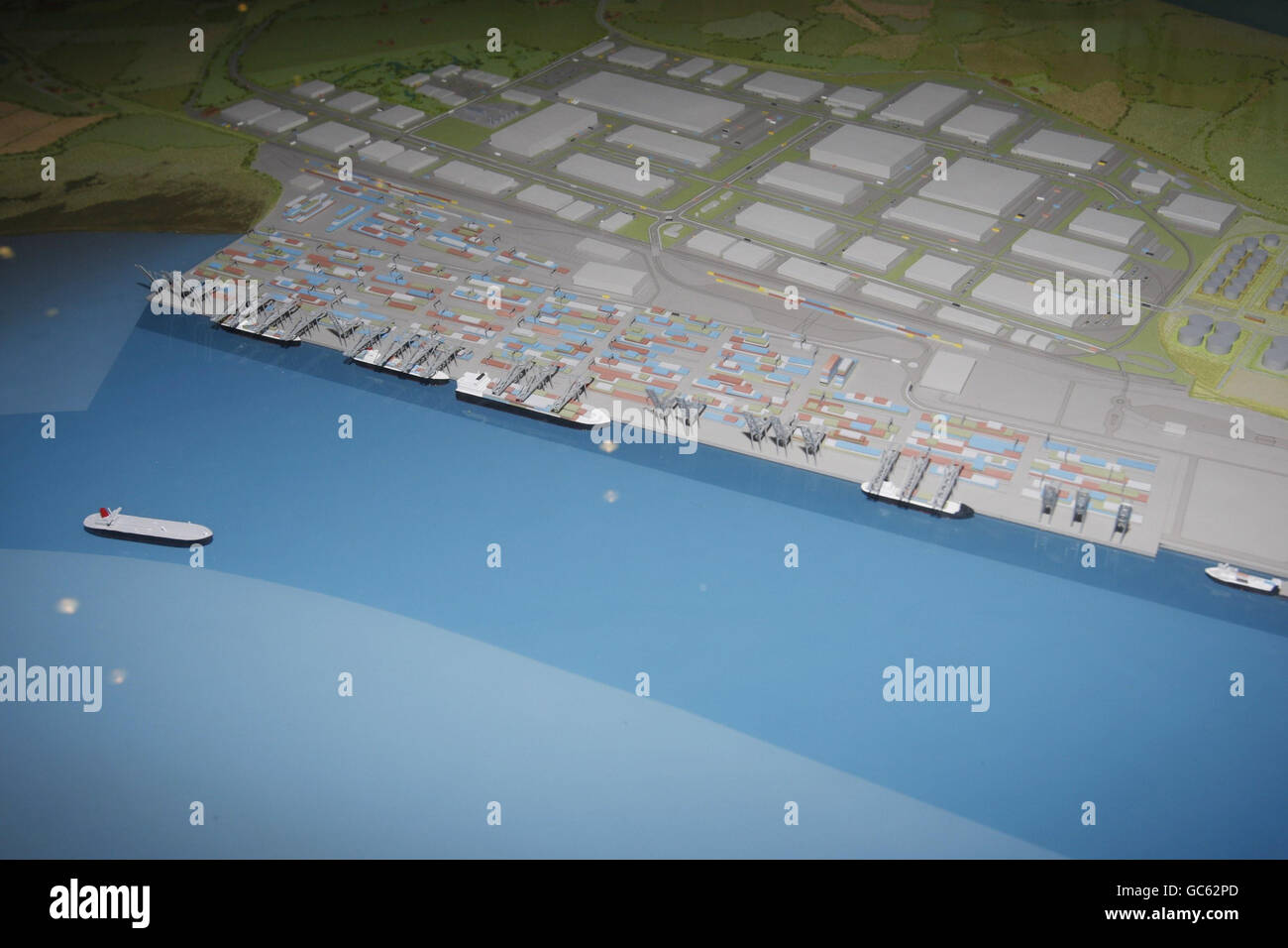 Un modello in scala mostra il DP World London Gateway Port attualmente in costruzione a Standford-le-Hope vicino a Thurrock, che è stato mostrato oggi al primo ministro Gordon Brown. Foto Stock