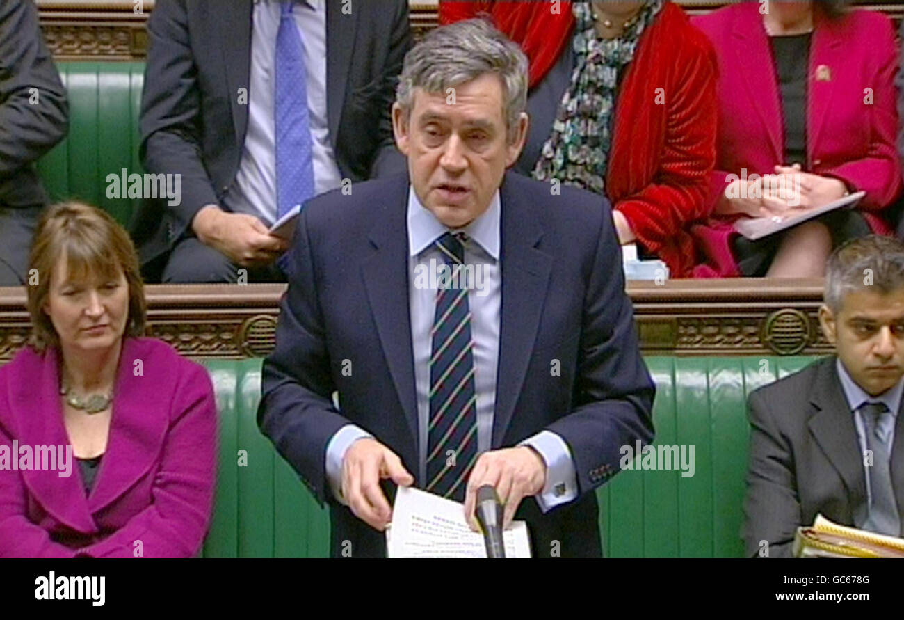 Il primo ministro Gordon Brown fa una dichiarazione alla Camera dei Comuni di Londra sulla lotta al terrorismo. Foto Stock