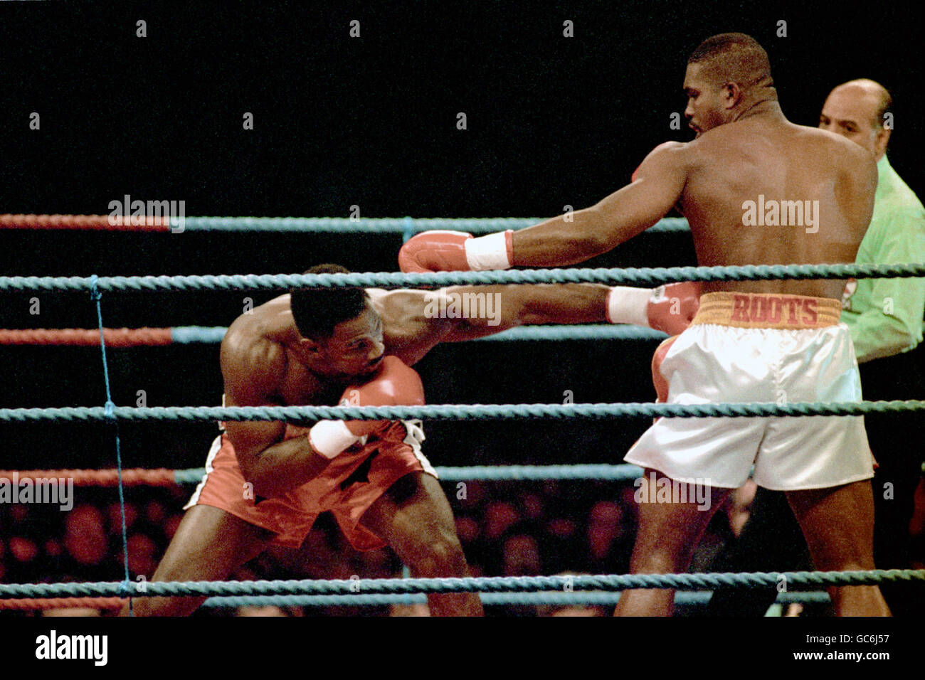 Boxing - WBC Heavyweight Title Eliminator - Exhibition Hall, Earls Court, Londra Foto Stock