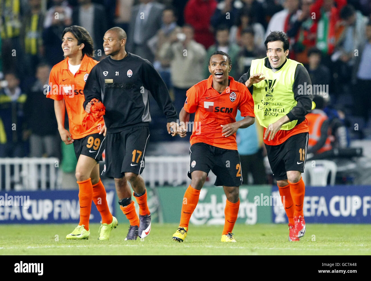 Calcio - finale Coppa UEFA - FC Shakhtar Donetsk v Werder Bremen - Stadio Sukru Saracoglu. I giocatori di Shakhtar Donetsk festeggiano la loro vittoria Foto Stock