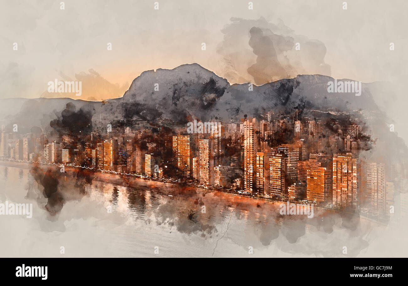 La città di Benidorm al tramonto. Costa Blanca, Alicante provincia. Spagna. Foto Stock