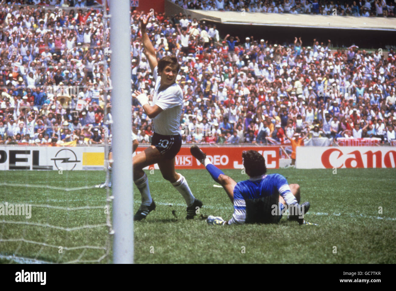 Calcio - Coppa del Mondo di Messico 1986 - Secondo round - Inghilterra v Paraguay - Estadio azteca, Città del Messico Foto Stock