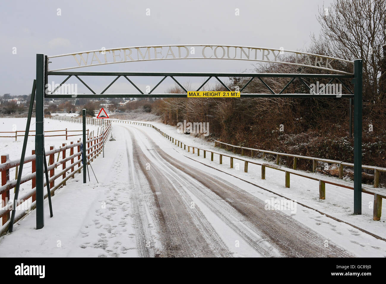 Una vista generale del Watermead Country Park a Thurmaston, Leicester, dove due fratelli sono morti la notte scorsa dopo essere caduti attraverso un lago ghiacciato. Foto Stock