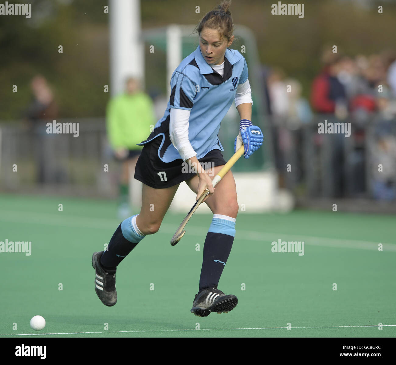 Hockey - EHL Premier League - Canterbury / Reading HC - Polo Farm. Reading's Jo Ellis durante la partita della EHL Premier League alla Polo Farm di Canterbury, Kent, 17 ottobre 2009. Foto Stock