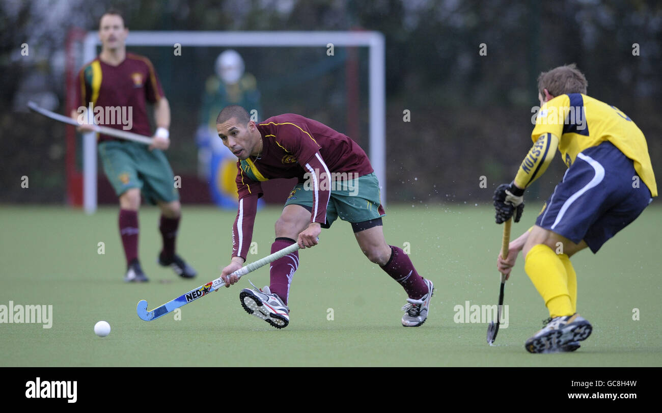 Cannock's Marvin Bam durante la loro partita EHL Premier League a Cannock Chase, 29 novembre 2009. Foto Stock