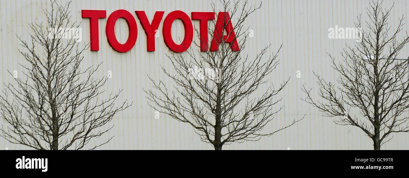 La fabbrica Toyota a Burnaston, Derby.The gigante auto ha avvertito i sindacati che ha avuto un 'eccedenza di organico' di 750 nella sua fabbrica principale del Regno Unito, sollevando i timori delle perdite importanti di posti di lavoro. Foto Stock