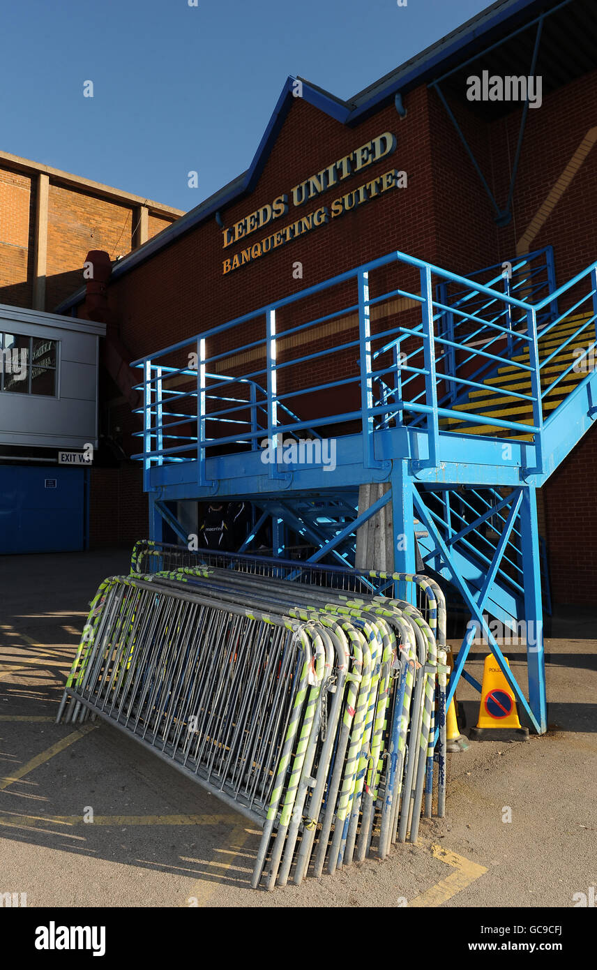 Calcio - Coca-Cola Football League 1 - Leeds United / Colchester United - Elland Road. Vista generale della Leeds United Banqueting Suite a Elland Road dall'esterno Foto Stock