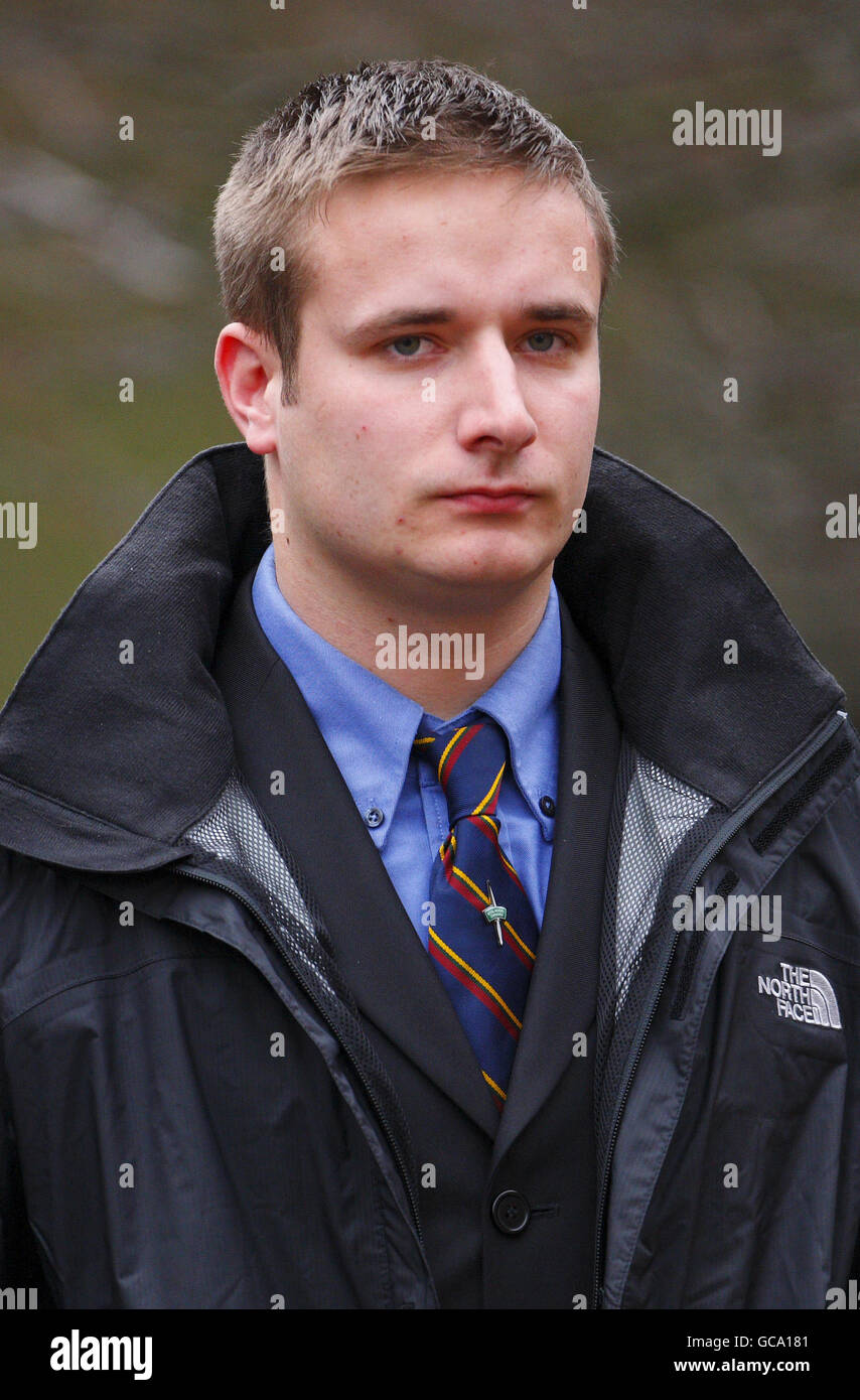 Royal Marine Commando Mark Clarke presso il Winchester Crown Court, dove è in proclama con altri tre Marines per l'omicidio di un rating Royal Navy durante un drunken bar brawl. Ben Scott, 22, Clarke, 22, James Taylor, 26 e Luke Morton, 21 anni, sono tutti accusati dell'assassinio di Kyle Bartlett, 21 anni. Foto Stock