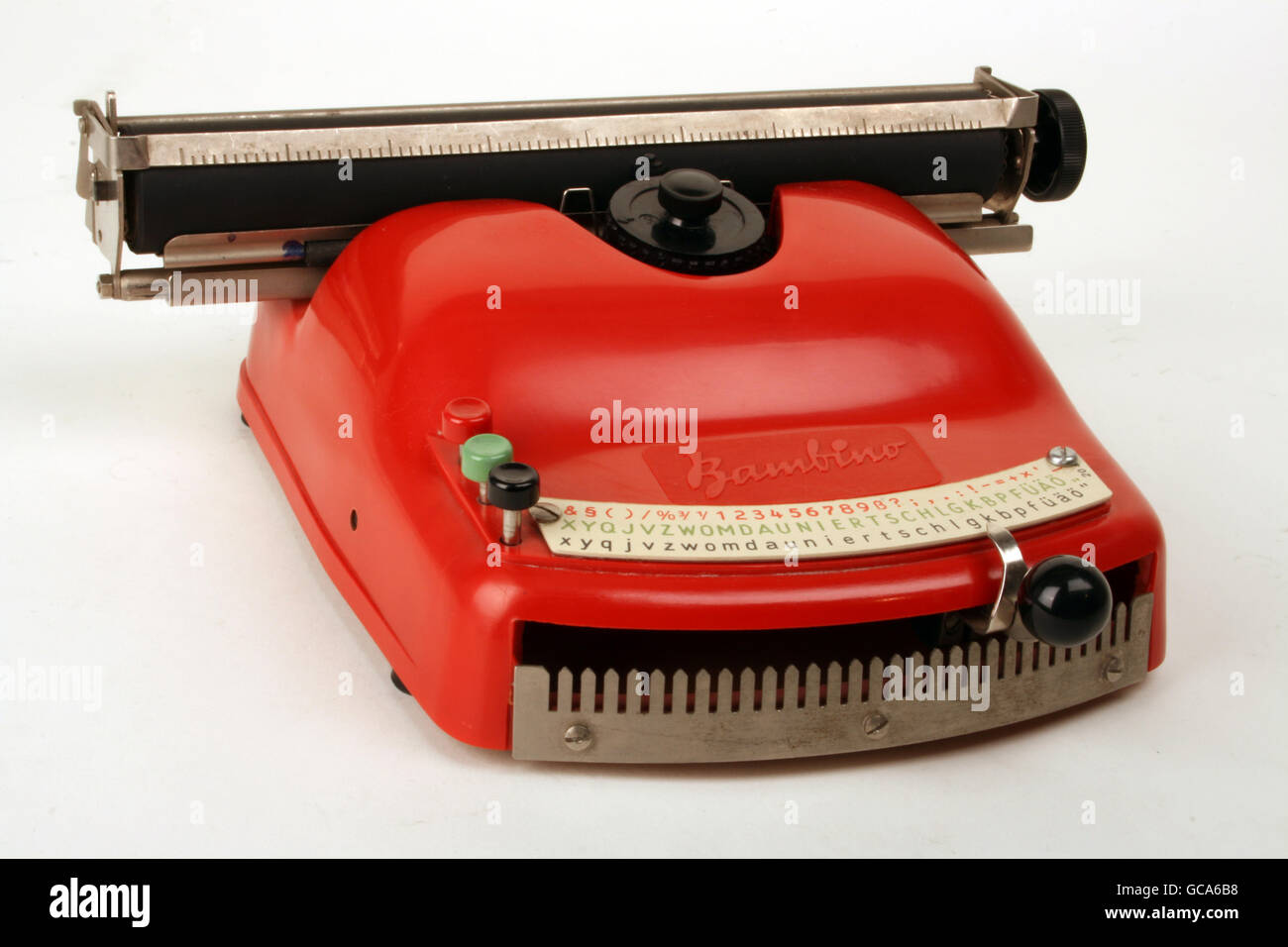 Giocattoli, macchina da scrivere per bambini 'Bambino', realizzata da VEB  Optima Büromaschinenwerk, Erfurt, GDR, 1958,  diritti-aggiuntivi-clearences-non disponibili Foto stock - Alamy