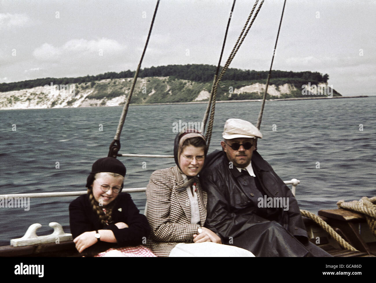 Persone, famiglia, padre e due figlie, vacanze, viaggio in barca, andata e ritorno, Rügen, Germania, 27.7.1938, diritti aggiuntivi-clearences-non disponibile Foto Stock