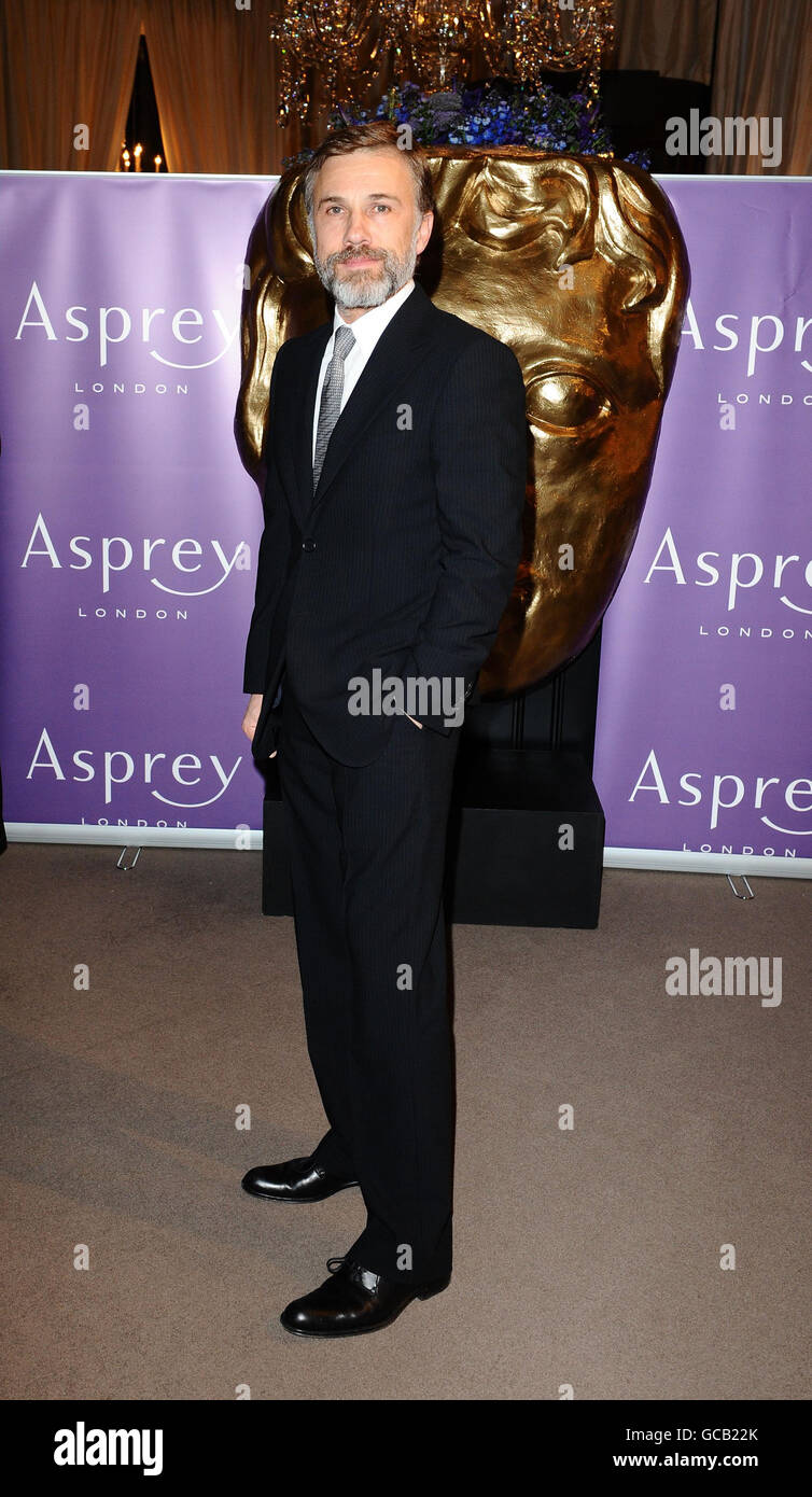 Partito pre-BAFTA - Londra. Christoph Waltz arriva al Pre-BAFTA Party tenutosi ad Aspreys a Londra. Foto Stock