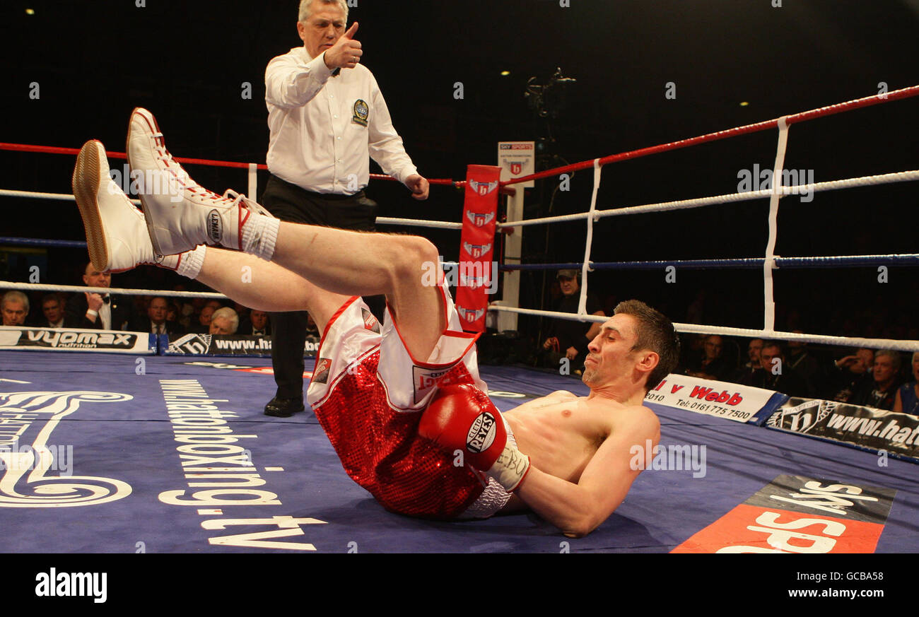 Boxing - VACANTE UER Super piuma titolo - Scott Lawton v Lev Kirakosyan - Fenton Manor Sports Complex Foto Stock