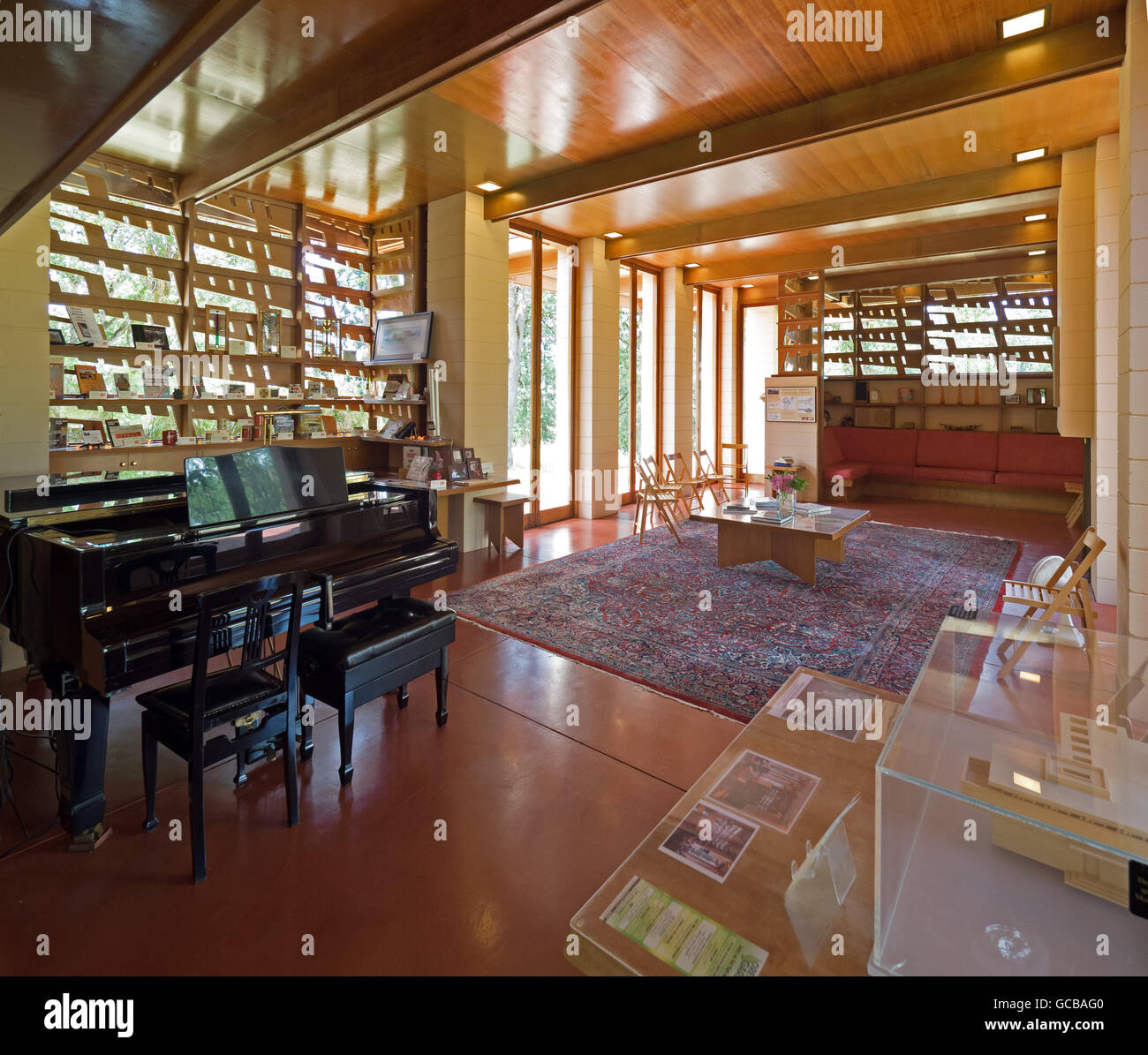 La grande sala a Frank Lloyd Wright progettato Gordon House in Silverton, o. Foto Stock